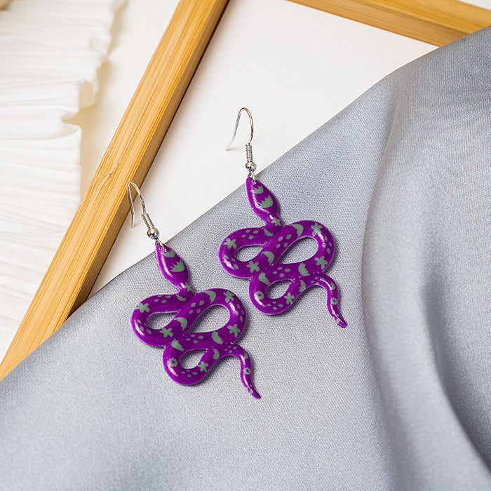 Wholesale cartoon winding spirit snake earrings high-end sense retro dark earrings women' s fashion all-match ear jewelry