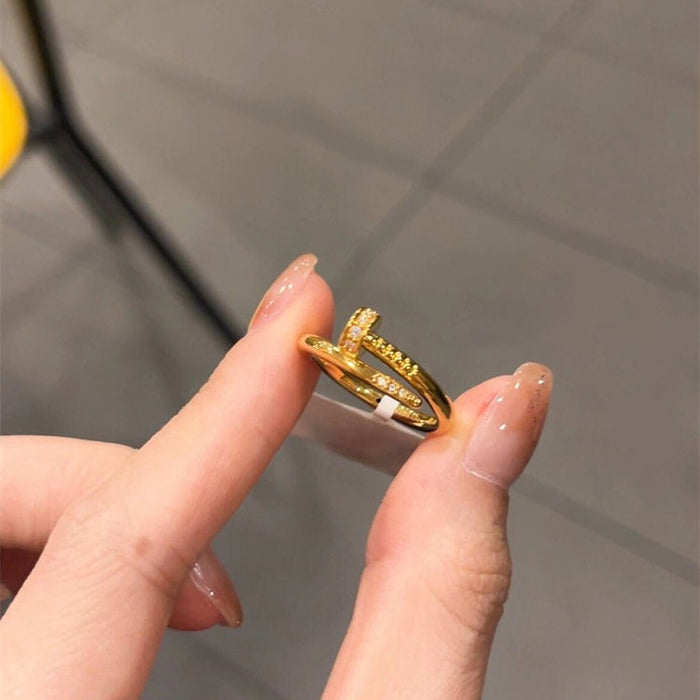 Wholesale High end diamond inlaid ring, personalized and versatile ring, light luxury and niche design sense