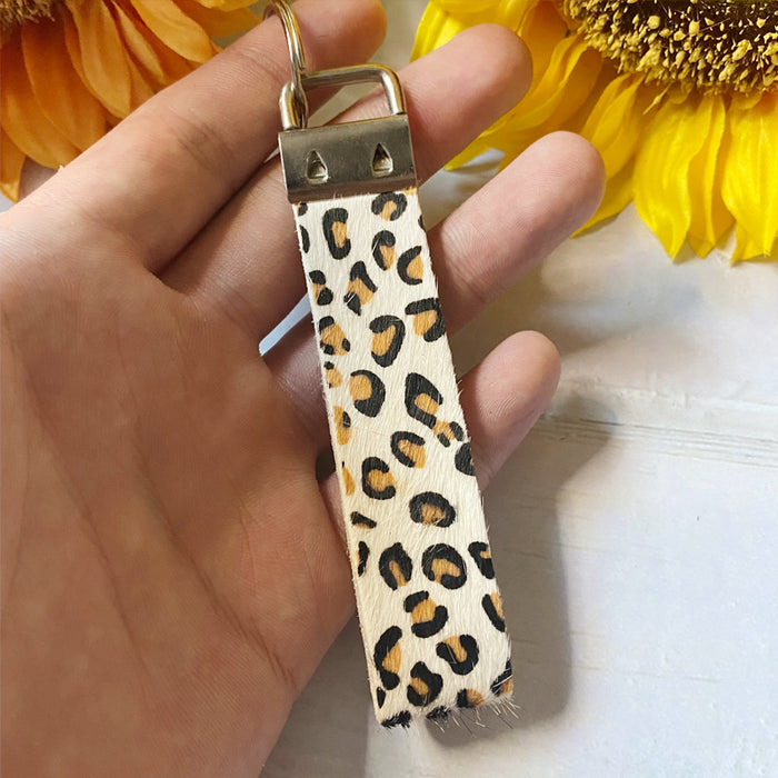 Wholesale Vintage Cow Leopard Print Leather Keychain Trendy Bag Charm