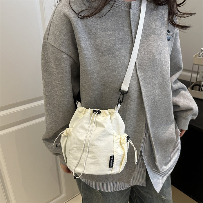 Wholesale Small niche design drawstring bucket bag, outdoor sports, leisure, fashion, versatile nylon crossbody bag