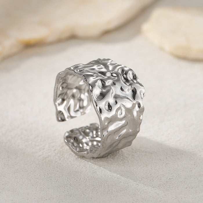 Wholesale Stainless steel ring with fashionable and minimalist style, geometric hollow opening and hand decoration ring