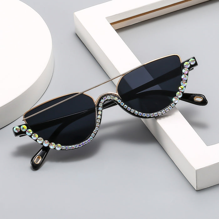 Wholesale New Fashion Cat's Eye Women's Sunglasses Luxury Frame Inlaid Diamond Sunglasses Fashion Glasses