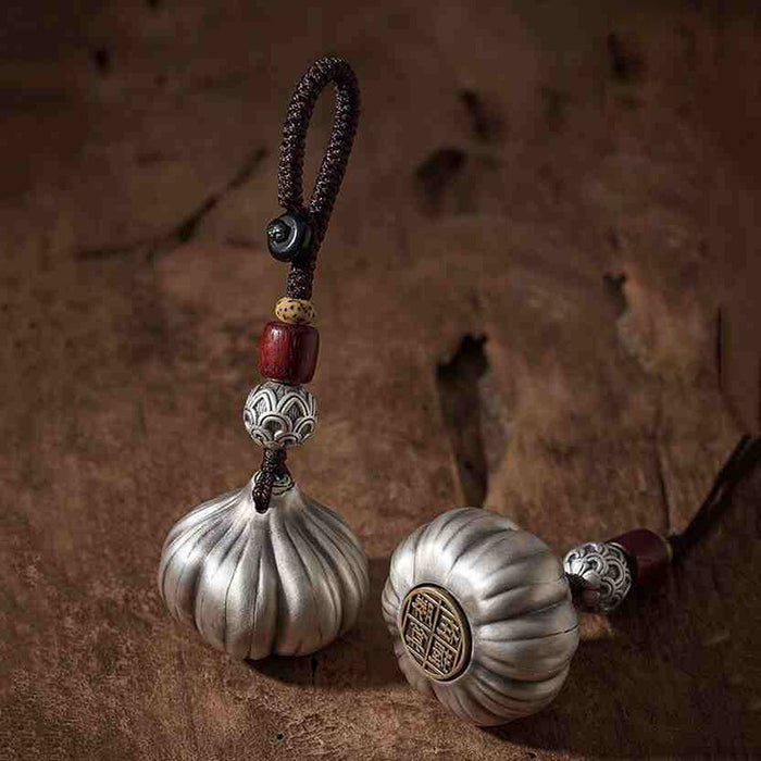 Wholesale Keychain antique craftsmanship, niche design necklace