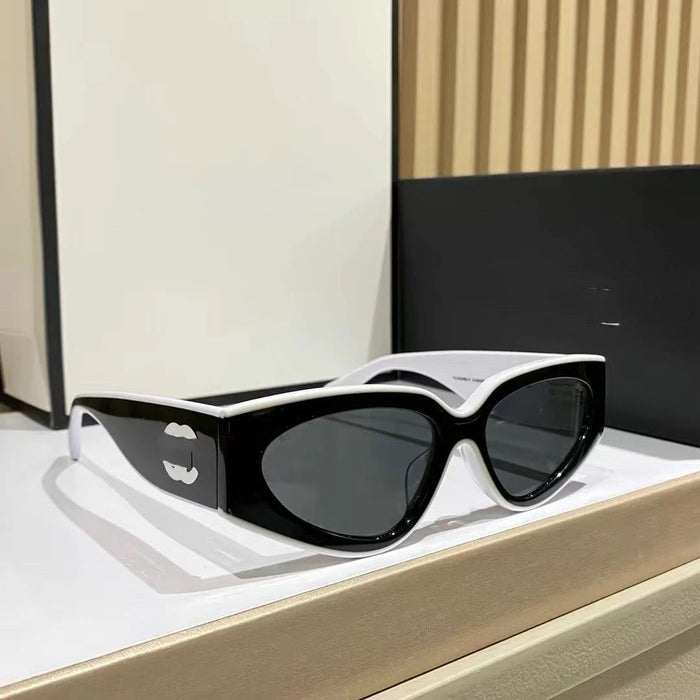 Wholesale Sunglasses, brown lenses, narrow frame sunglasses, panda black and white color scheme