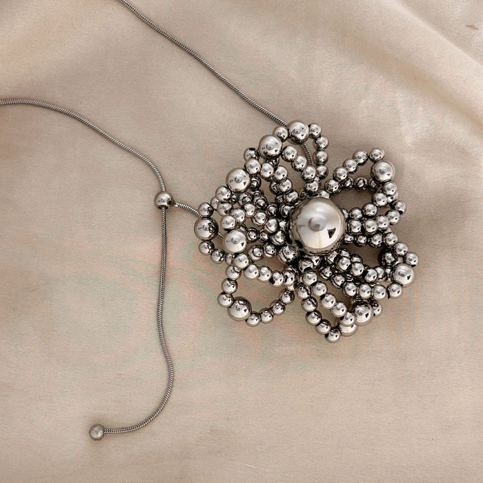 Wholesale New silver bead flower necklace, pull-out snake bone chain necklace, collarbone chain