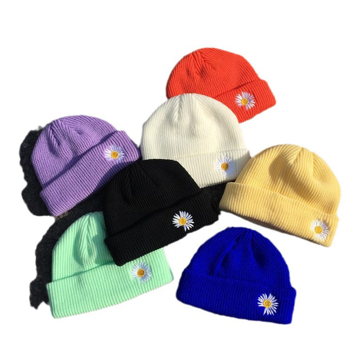 Wholesale Daisy Embroidery Solid Color Acrylic Knitted Wool Hat JDC-FH-YBQX004