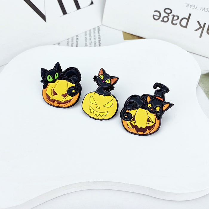 Wholesale Baked Varnish Zinc Alloy  Brooch Pumpkin Black Cat Design Fashion Accessory For Bags And Clothing MOQ≥2