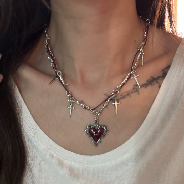 Wholesale Alloy Electroplated Heart Pendant Clavicle Necklace