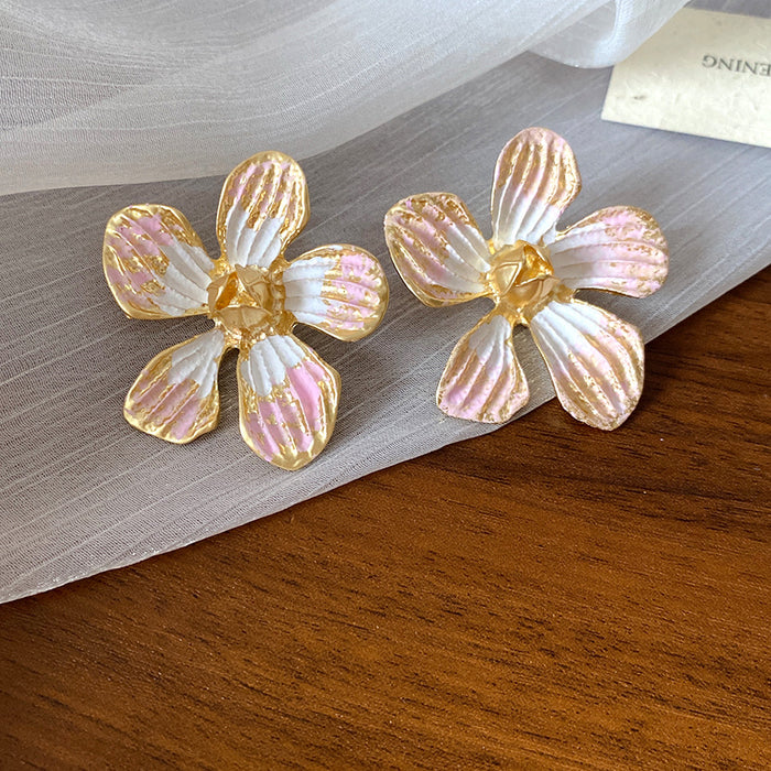 Wholesale Silver needle enamel flower earrings light luxury high-end earrings for women retro palace style all-match earrings design niche