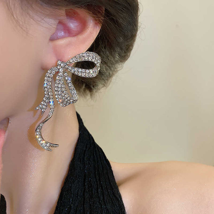 Wholesale Full Diamond Bow Earrings, New Super Flash Design, Stylish, Exquisite Elegant Earrings
