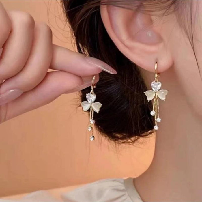 Wholesale Light luxury earrings, new niche design, high-end tassel earrings, elegant earrings