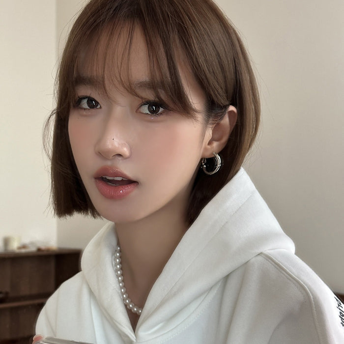 Wholesale Silver needle earrings, retro earrings, high-end earrings, versatile and versatile