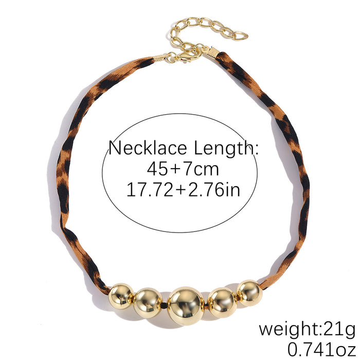 Wholesale Advanced leopard print necklace, fashionable and niche design, collarbone chain