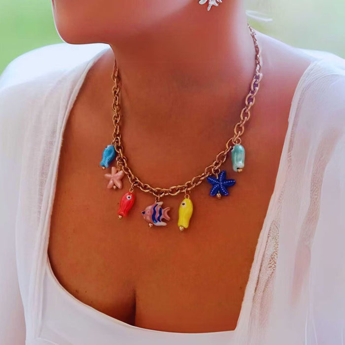 Wholesale Golden Chain Charm Series Necklace Fashion and Leisure