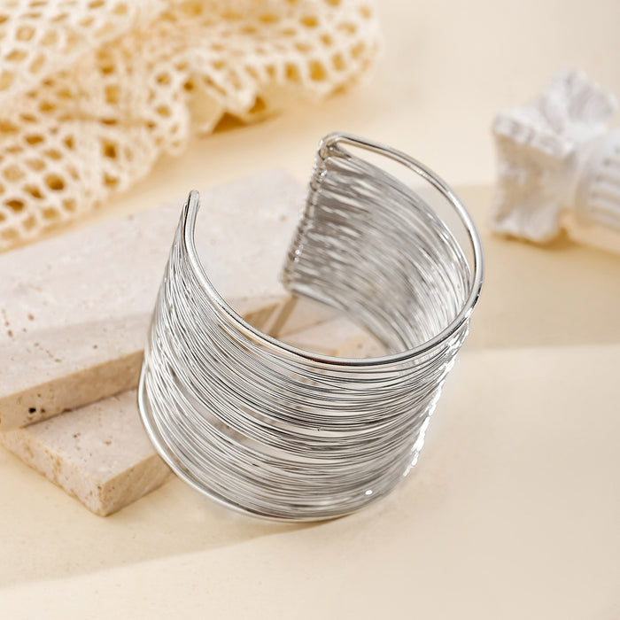 Wholesale Jewelry die-casting alloy bracelet with exaggerated gold opening bracelet