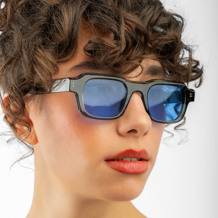 Wholesale Square retro small frame sunglasses, fashionable hip-hop party sunglasses