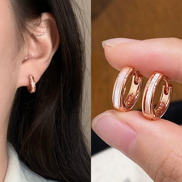 Wholesale Rose gold minimalist and elegant Hoop Earrings