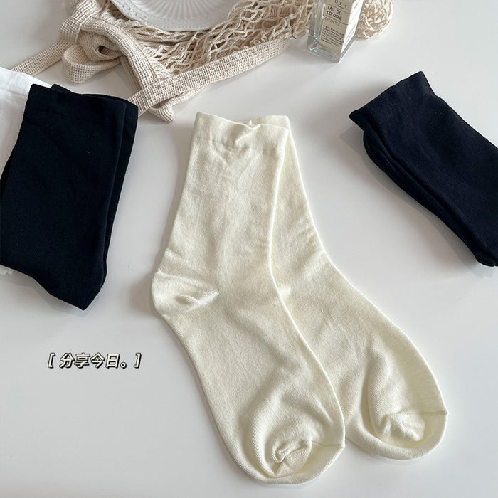 Wholesale Four Seasons Socks Academy Style Versatile Girl Sensation White Socks
