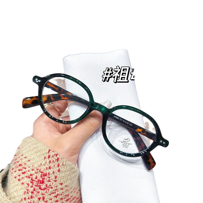 Wholesale Stylish glasses with retro small frame and high-end oval frame