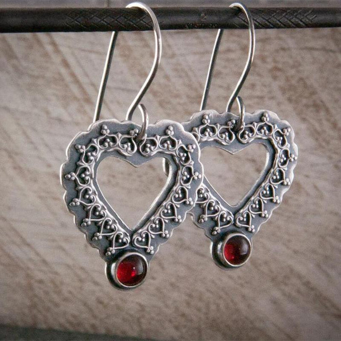 Wholesale Earrings Alloy Retro Ethnic Heart Shaped Lace Hollow Out JDC-ES-Saip102