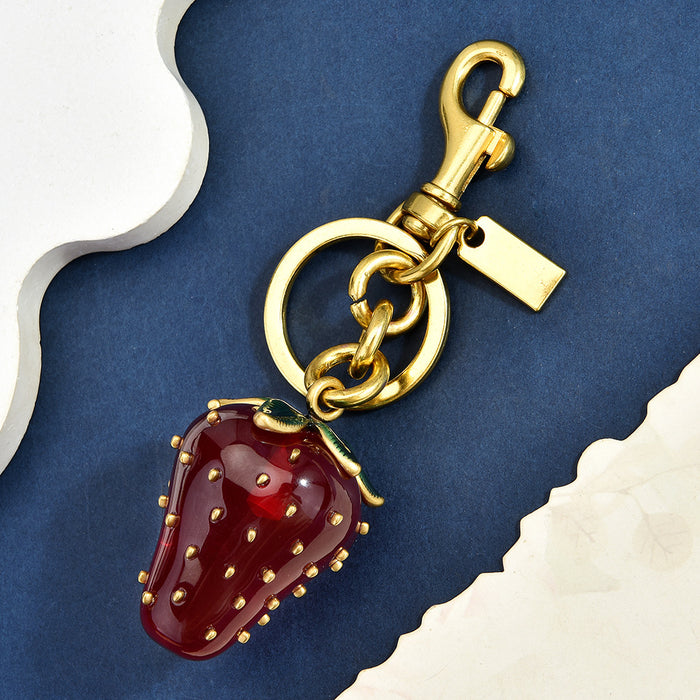 Wholesale Red Strawberry Keychain Bag Charm Cute Fruit Design Decorative Accessory Alloy Pendant For Women S Bag Boutique Resale