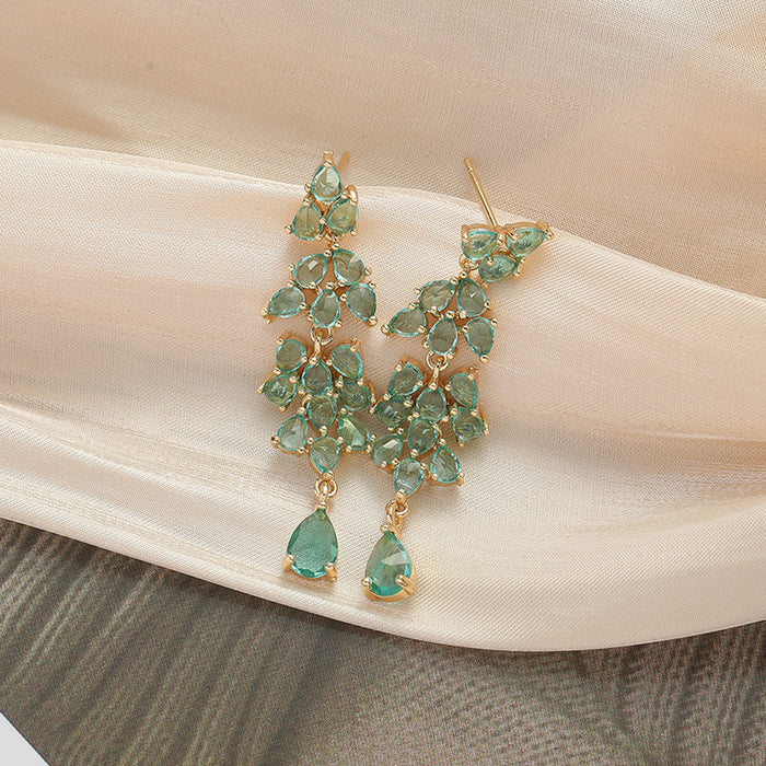 Wholesale Feather tassel earrings, retro fashion earrings, niche high-end, exaggerated earrings