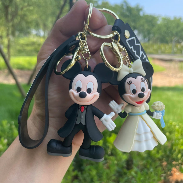 Wholesale Cartoon couple keychains small gifts wholesale