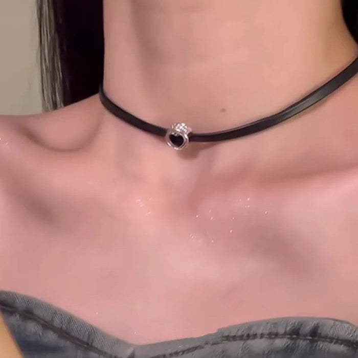 Wholesale Multi layered necklace, black leather rope chain, collarbone chain, neck chain