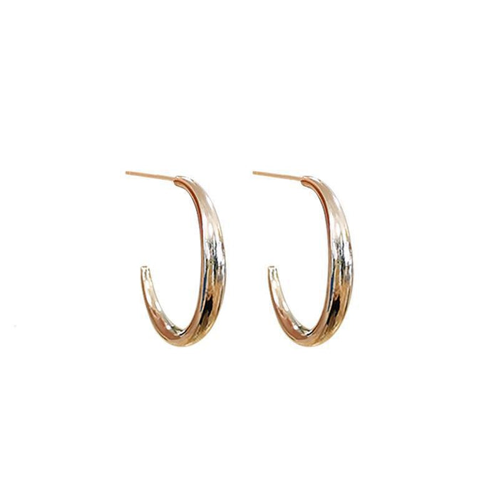 Wholesale C-shaped earrings with high-end photosensitive surface earrings