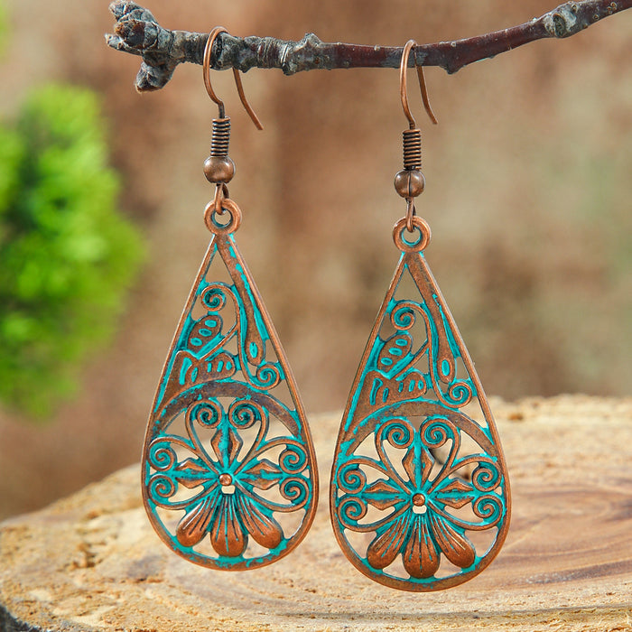 Wholesale Bohemian Hollow Alloy Earrings Vintage Leaf Flower Design Fashion Accessory MOQ≥2