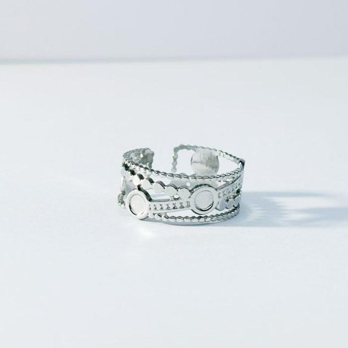 Wholesale Titanium steel ring with female hammer pattern gold plating that does not fade, exaggerated stainless steel finger