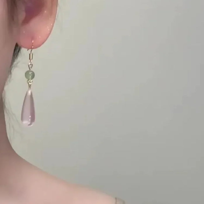 Wholesale Retro earrings, niche high-end earrings, temperament, water droplet ear clip