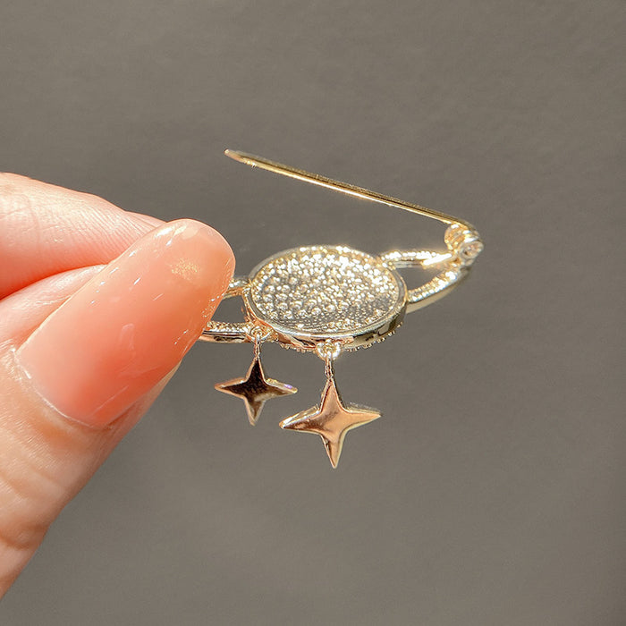 Wholesale Brooch and pin fix clothes fashionably