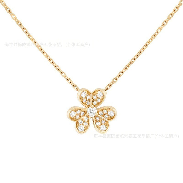 Wholesale Gold Plated Clover Necklace Women' s Fashion Jewelry