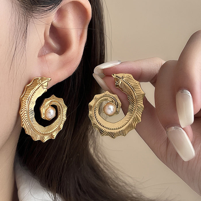 Wholesale Retro conch pearl titanium steel earrings with simple spiral texture, light luxury, fashionable personality, trendy earrings