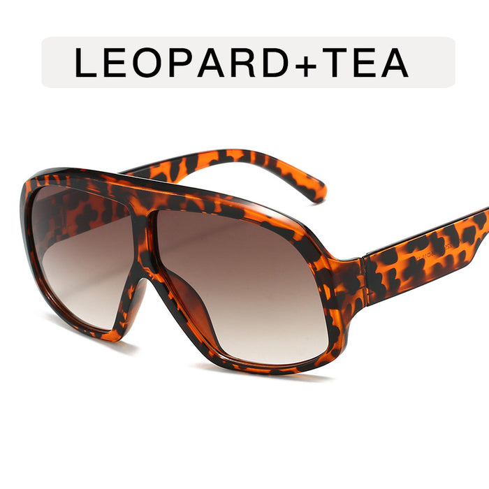 Wholesale Sunglasses with a high-end feel, retro sunglasses, sunscreen, and fashionable glasses