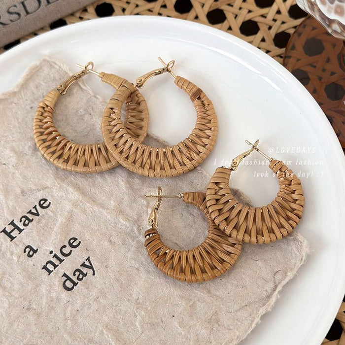 Wholesale Handmade woven wicker ring earrings for women, perfect for beach photography and paired with vintage and fashionable earrings