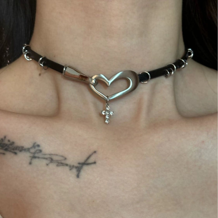 Wholesale Brown Leather Metal Heart Cross Short Necklace Clavicle Chain