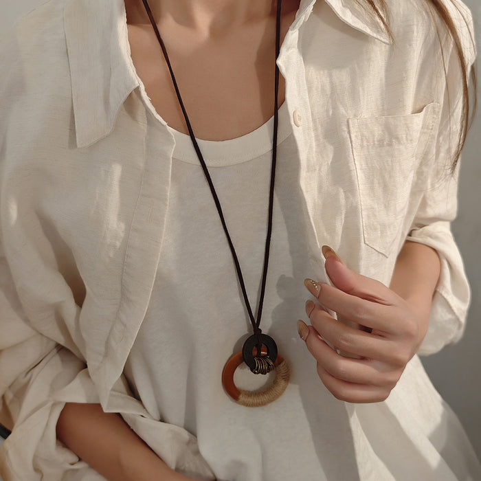 Wholesale Retro Bohemian Ethnic Style Leaf Long Cut Out Geometric Clavicle Chain Zen Style Versatile Personalized Sweater Chain