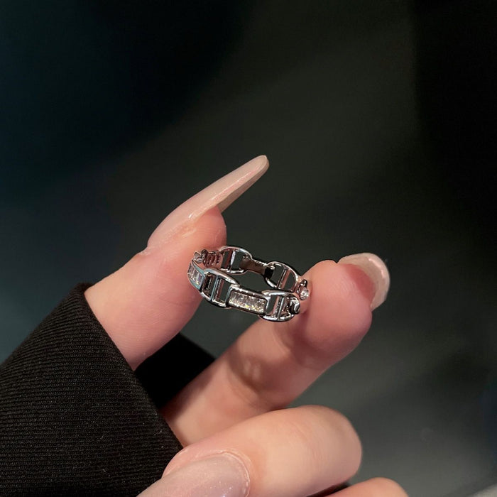 Wholesale Fashionable luxury layered ring with niche design zircon