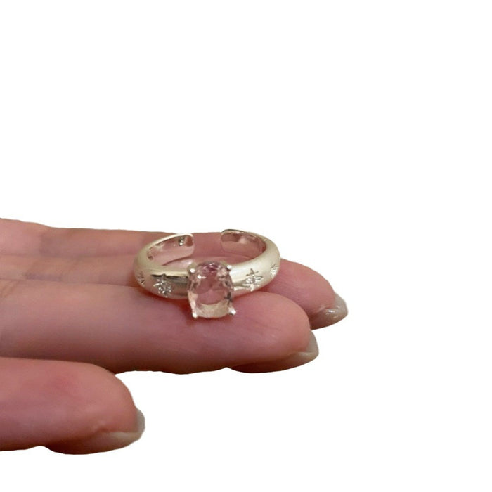 Wholesale Hollow flower ring temperament index finger ring niche design light luxury high-end ring