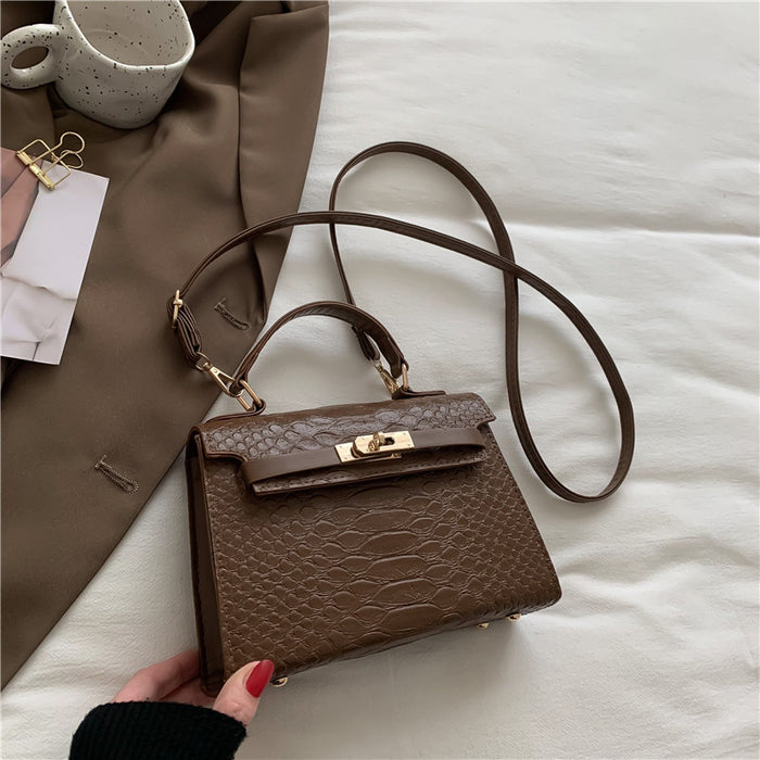 Wholesale Popular Fashion Handbag, New Fashionable Single Shoulder Simple Crossbody Commuter Small Square Bag