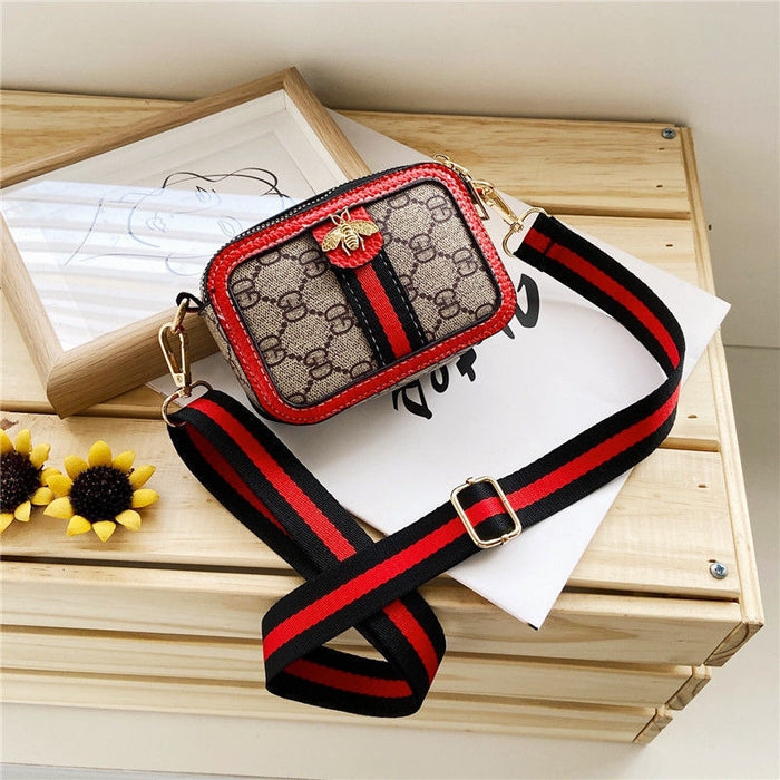 Wholesale Children's bag new crossbody bag cute and versatile little girl shoulder bag small bag