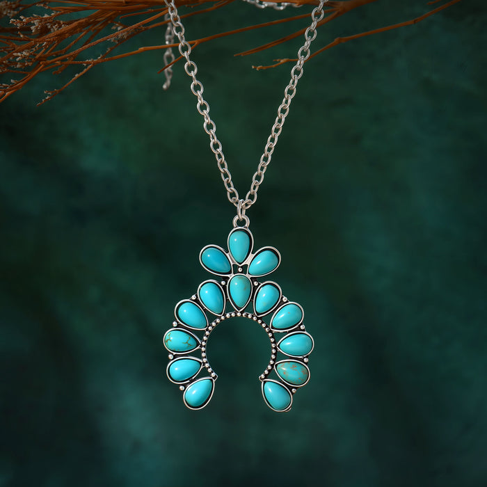Wholesale Turquoise Fan-Shaped Retro Bohemian Necklaces