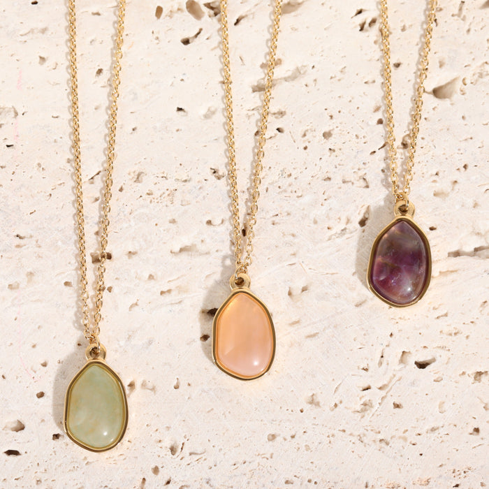 Wholesale Irregular Fresh Green Aventurine Pendant Necklace Clavicle Chain Gold Plated Necklace