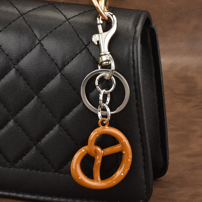 Wholesale biscuit pendant car foreign trade explosion key chain key ring pendant