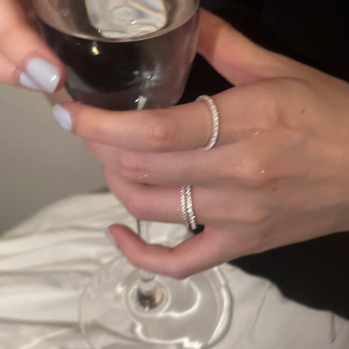 Wholesale Pure silver fine sparkling diamond ring for women, exquisite and fashionable, niche zircon index finger ring, light luxury and cool style ring