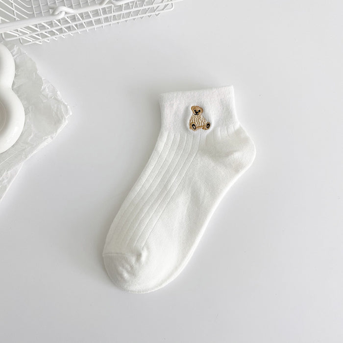 Wholesale Socks thin, simple and cute cartoon embroidery sports shallow mouth low top boat socks