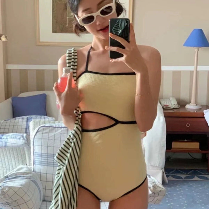 Wholesale Swimsuit, female personality, original retro swimsuit