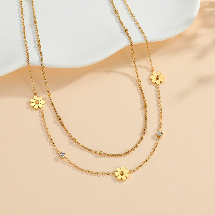 Wholesale 2pcs A delicate and beautiful summer-themed chrysanthemum-patterned titanium steel necklace
